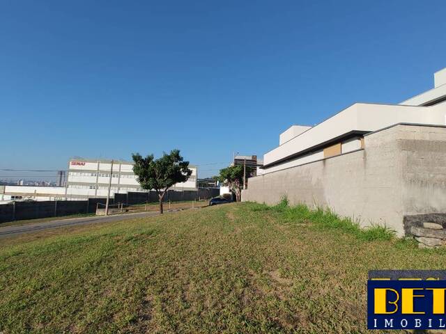 Venda em Condomínio Residencial Fogaça - Jacareí